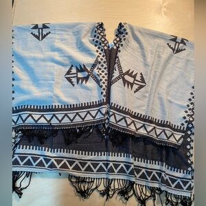Knit Shawl/Cape One Size (GL)